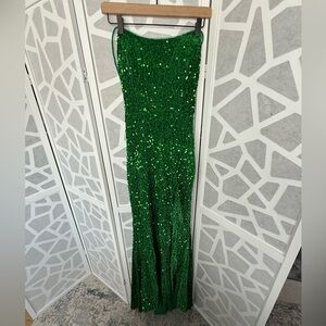 Elegant Green Sequin Evening Gown